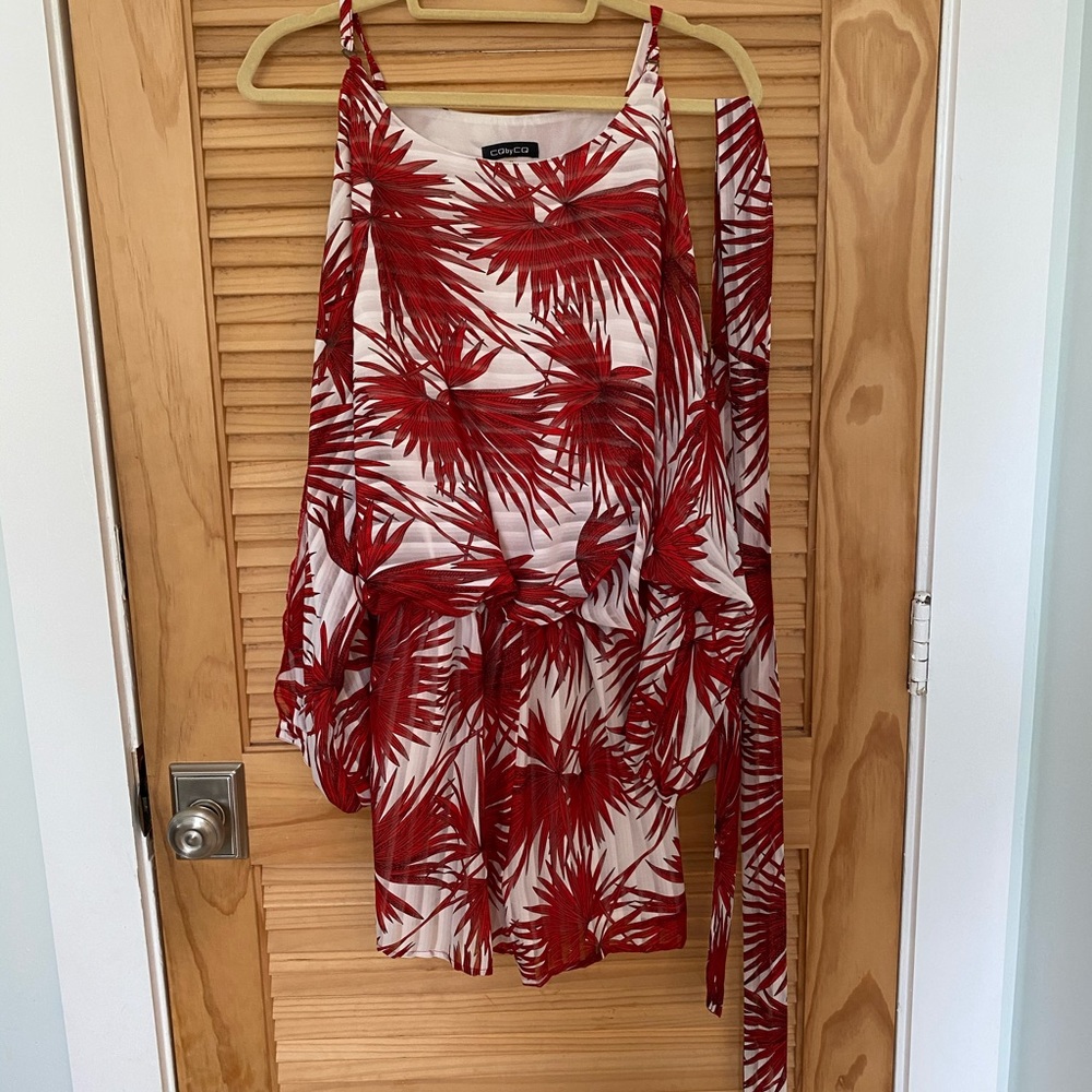 Women’s romper size medium